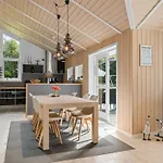 Onevus - 550m From The Sea By Interhome *