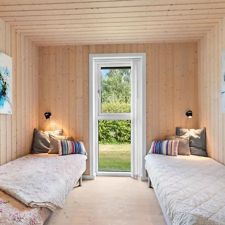 Onevus - 550m From The Sea By Interhome Feriehus *