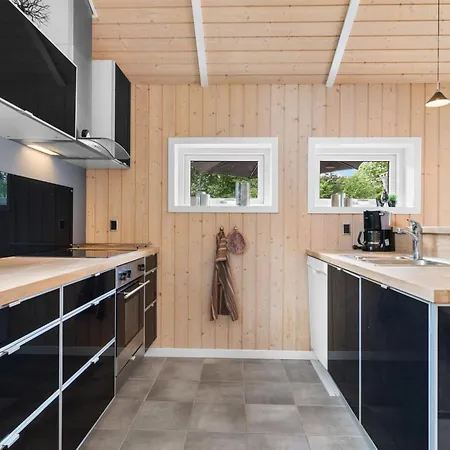 Onevus - 550m From The Sea By Interhome Nordenbro Vesteregn